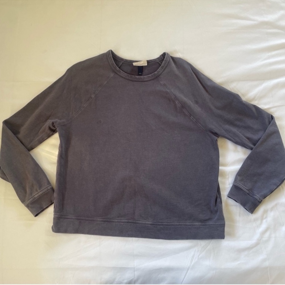 Universal Thread Crewneck - image 1